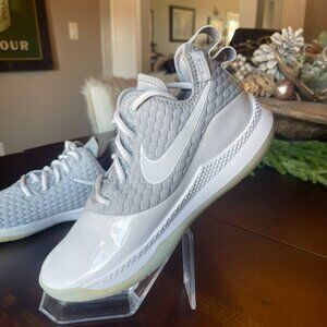Nike Men’s Athletic Shoes - Light Grey/White